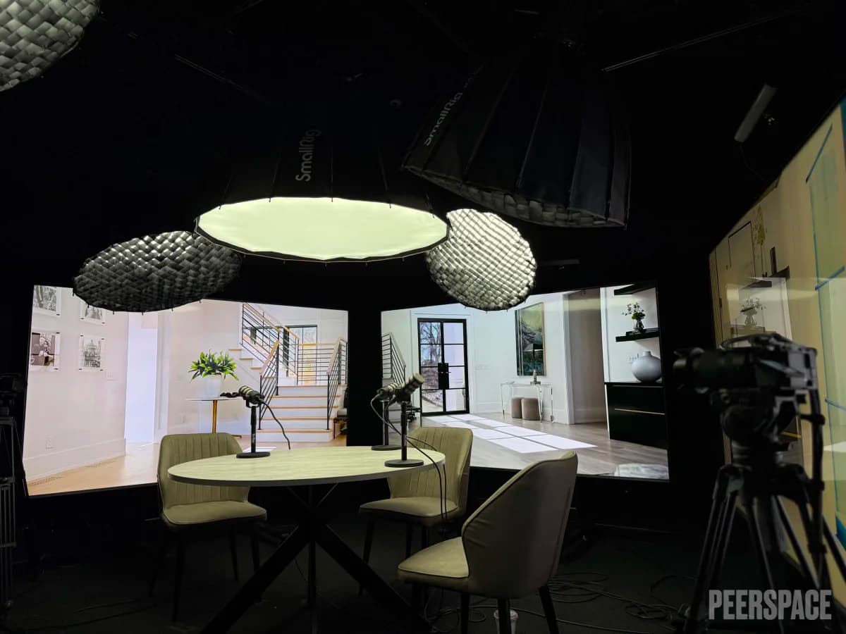 Podcast Studio - Image 2