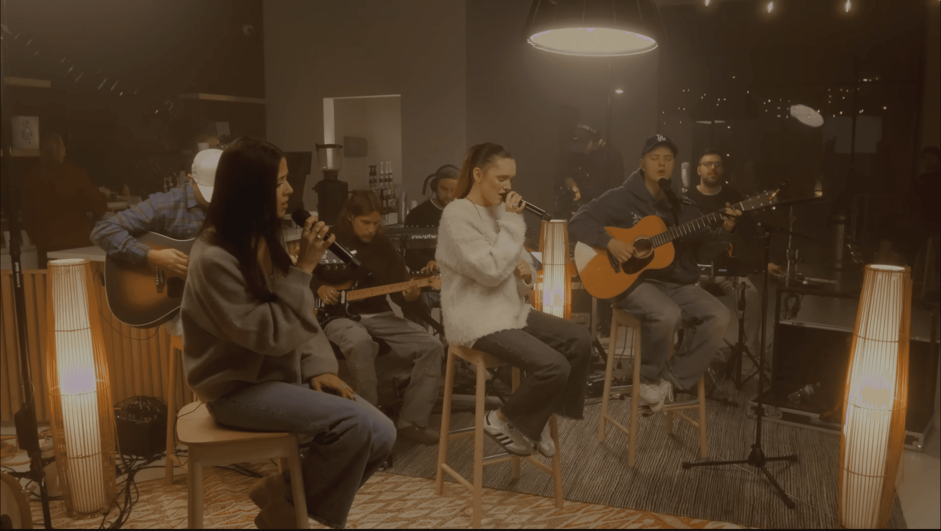 LW Acoustic Christmas Cover